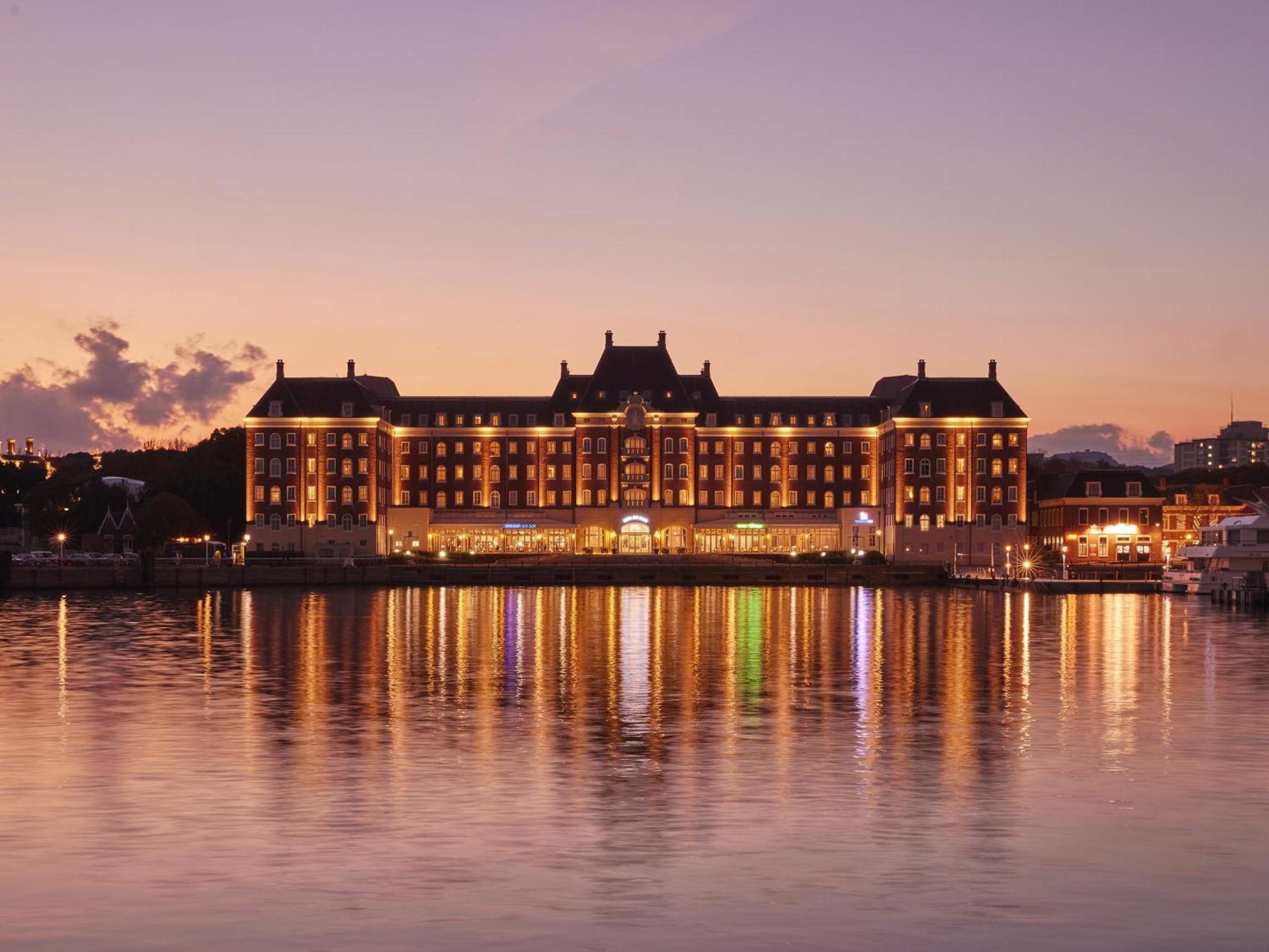 Hotel Den Haag Huis Ten Bosch Sasebo Eksteriør bilde The Hotel at the Port of Antwerp